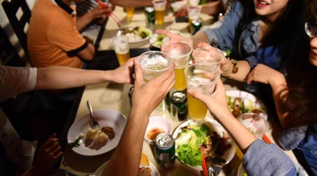 Lạm dụng steroid, chất kích thích, rượu