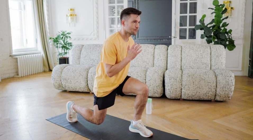 Tập chân tại nhà có hiệu quả như phòng gym không?