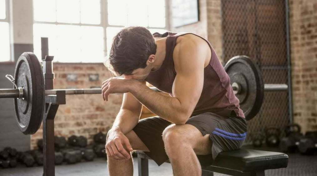 có nên ăn trước khi tập gym