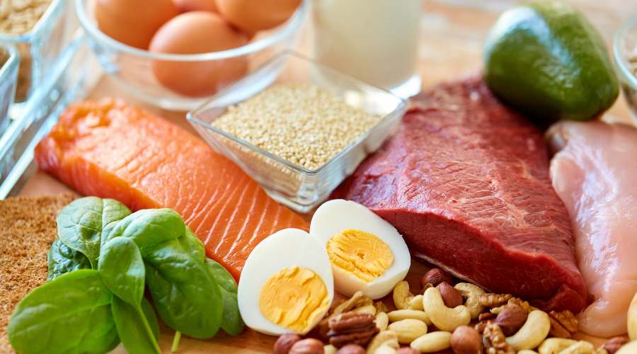 1 ngày cần bao nhiêu protein để tăng cơ