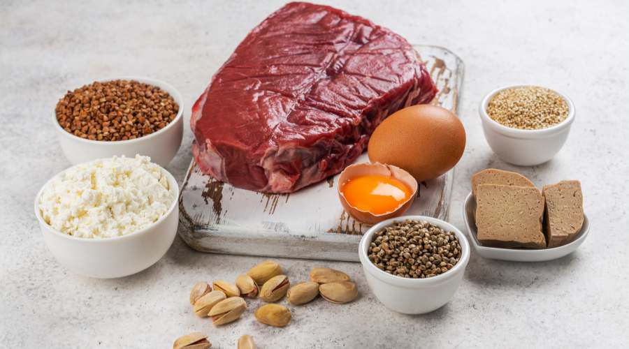 1 ngày cần bao nhiêu protein để tăng cơ